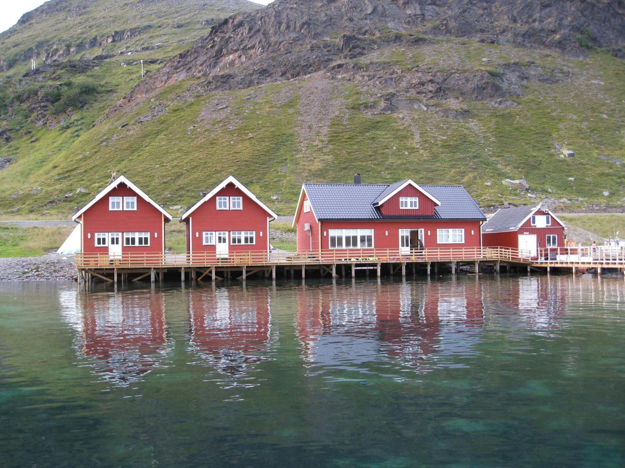 Sarnes Seaside Cabins Honningsvåg Екстериор снимка